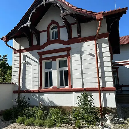 Apartamento Fráňa 5 *